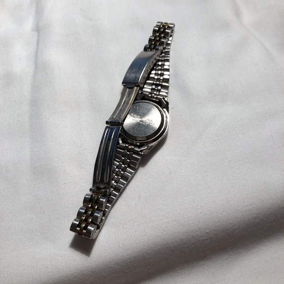 Watch - Picture 3 of 3